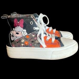 Minnie mouse platform, high tops, girls size 4 canvas very good condition